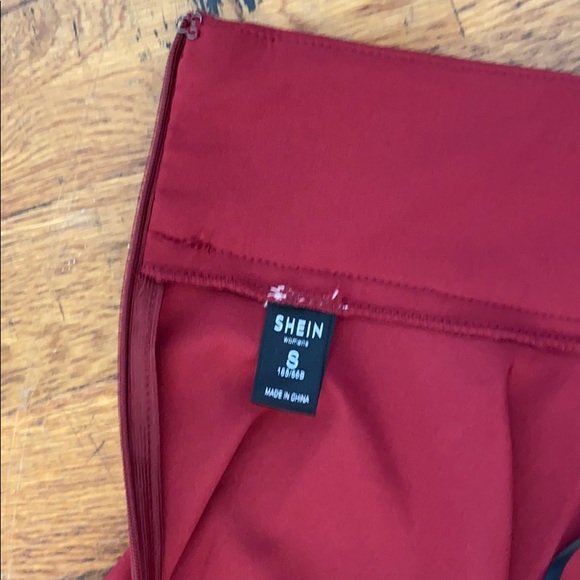 Full French High Waisted Red Skirt - Picture 2 of 3